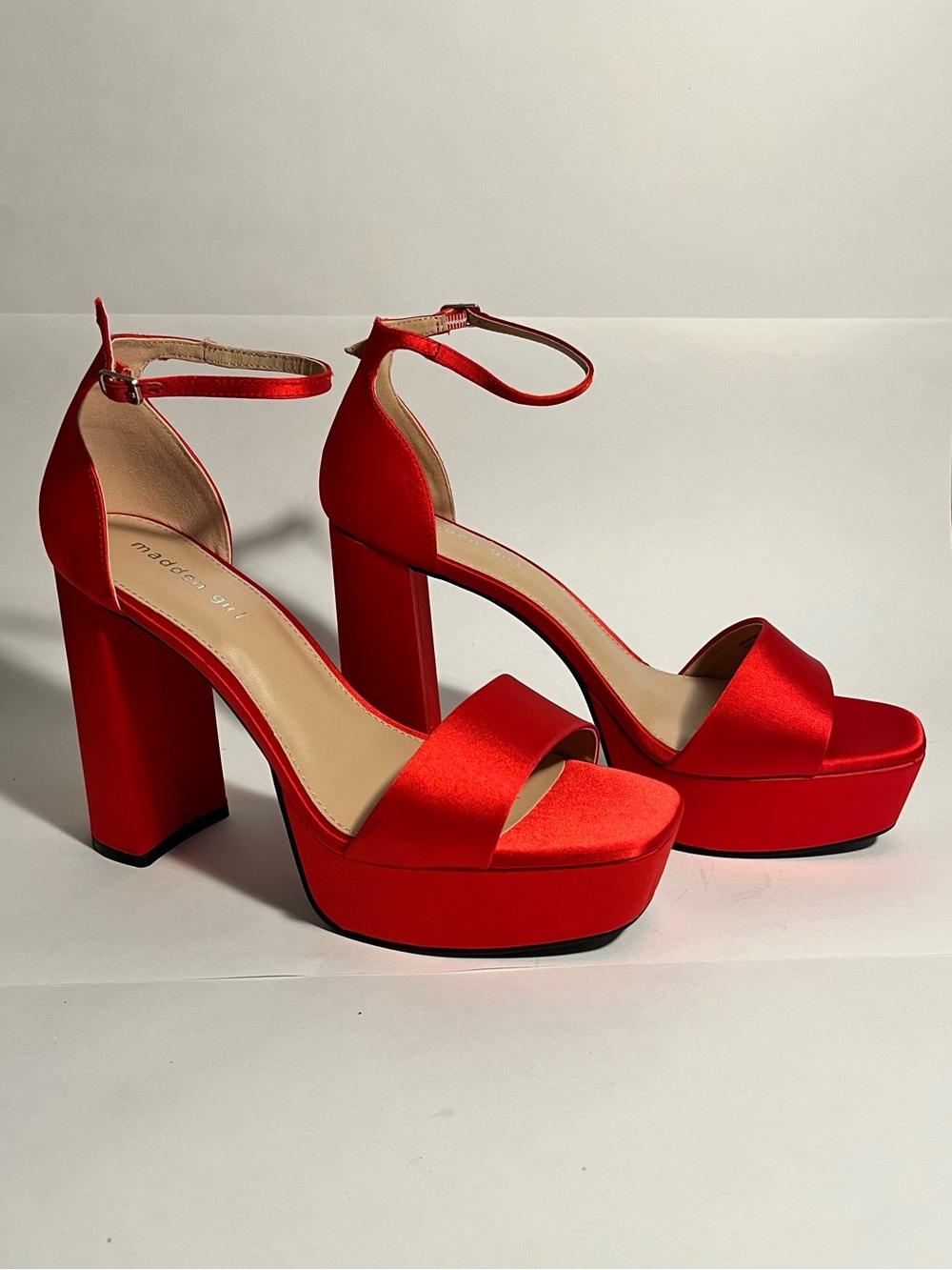❤️ Madden Girl Red Satin Platform Heels